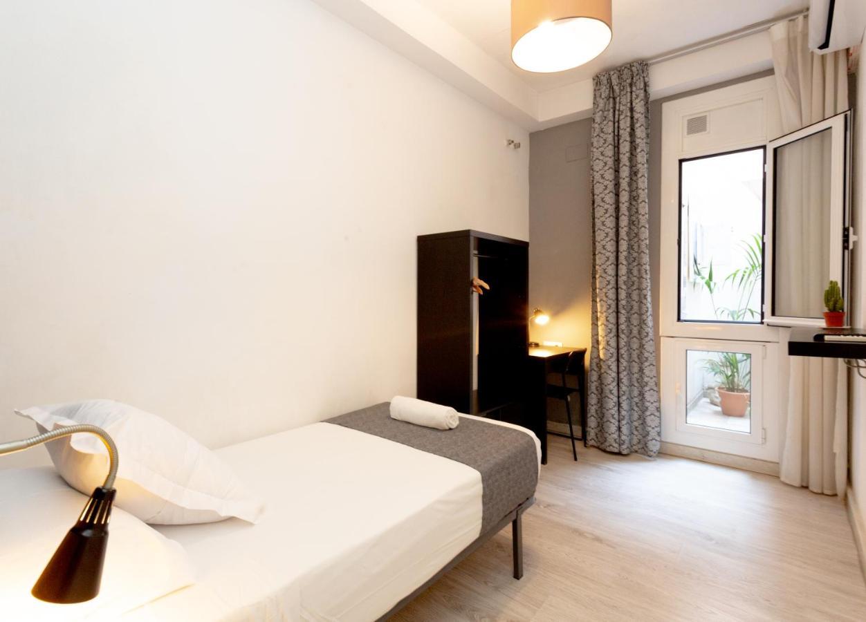 Easy Sants By Bossh! (Adults Only) Hostel Барселона Екстериор снимка