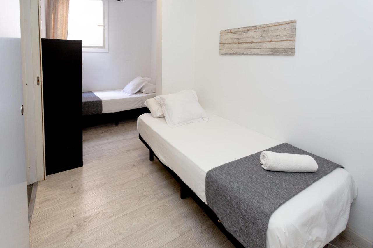 Easy Sants By Bossh! (Adults Only) Hostel Барселона Екстериор снимка