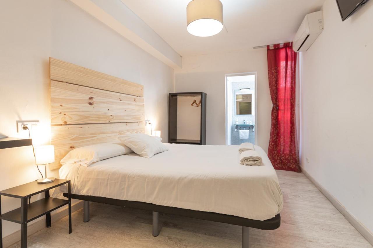 Easy Sants By Bossh! (Adults Only) Hostel Барселона Екстериор снимка